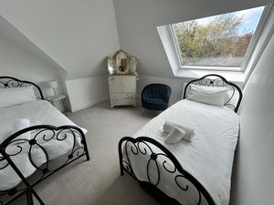 Photo 18- click for photo gallery